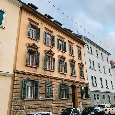 Cozy City Apartment - By Nahuen Suites Graz Exterior photo